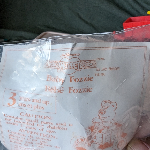Muppet Babies Vintage Fozzie Bear 1990 McDonald's Toy Canada 90's Red Wagon Bag - Picture 10 of 12